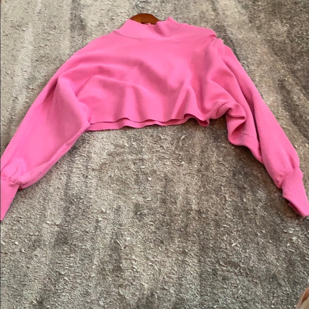 Akira Cropped pink top worn once